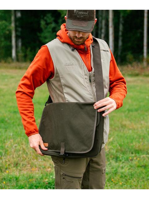 Pinewood Dog Sports Shoulder Bag Mossgreen 3